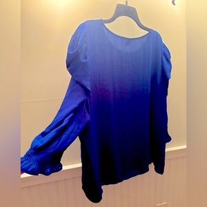Blue SHEIN top blouse